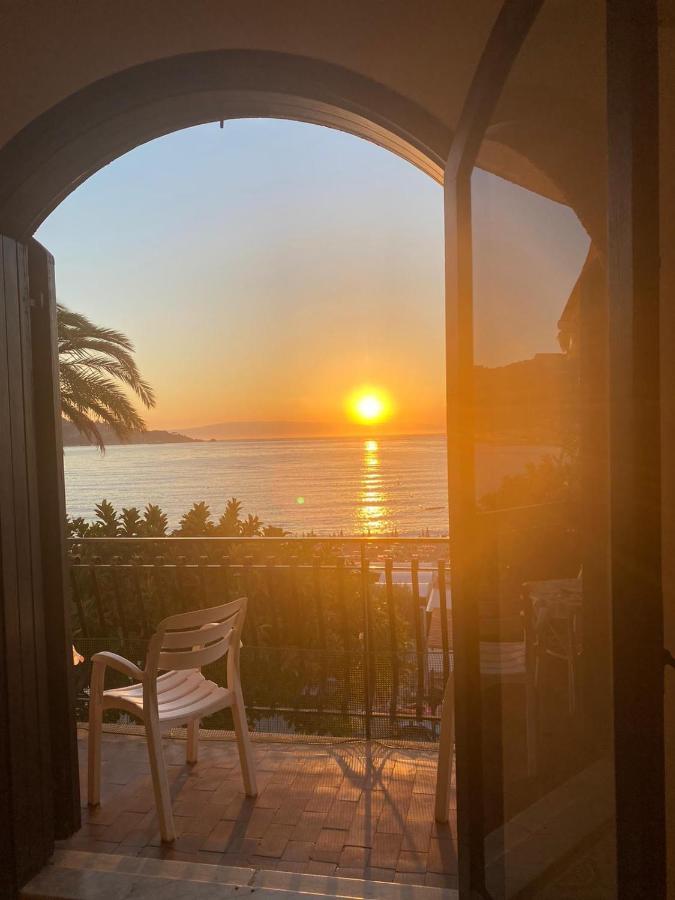 Appartamento Taormina Giardini-Naxos Luaran gambar