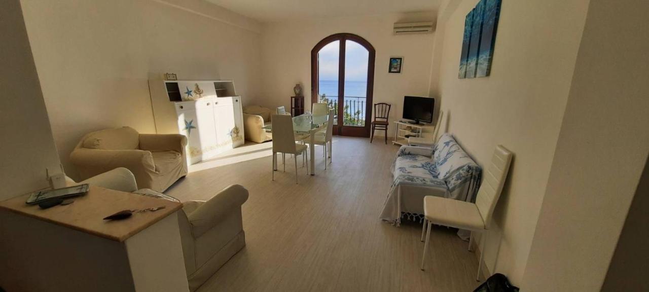 Appartamento Taormina Giardini-Naxos Luaran gambar